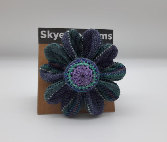 Green and purple tartan flower shaped brooch