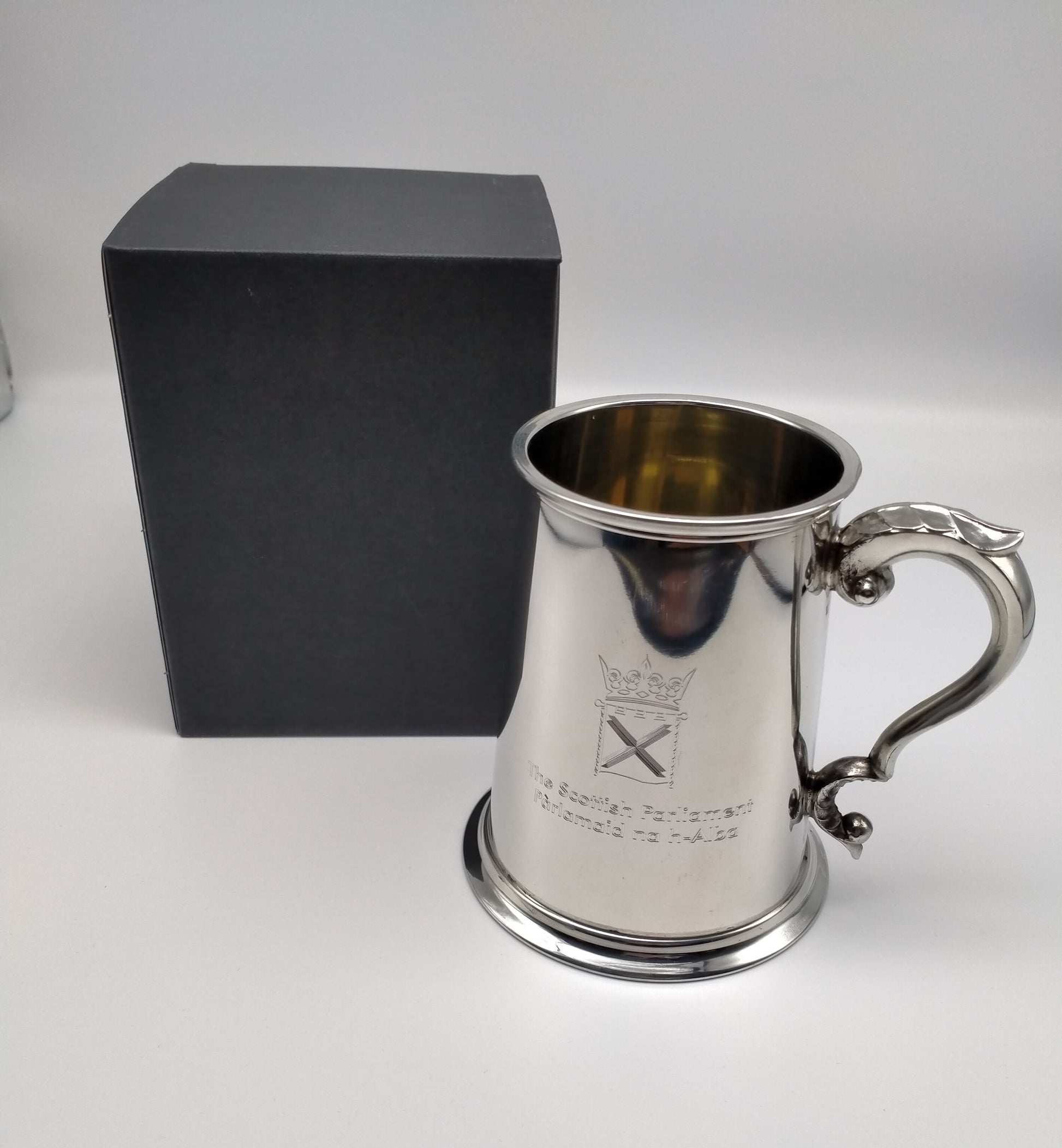 The tankard with its black box. 